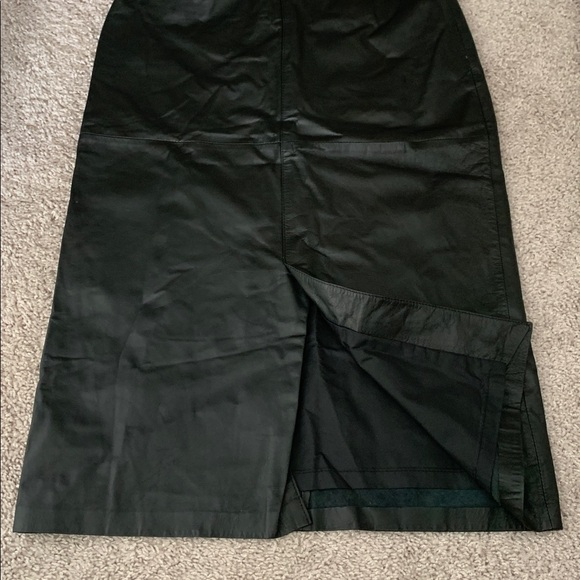Vintage high waisted leather midi skirt - Picture 7 of 12